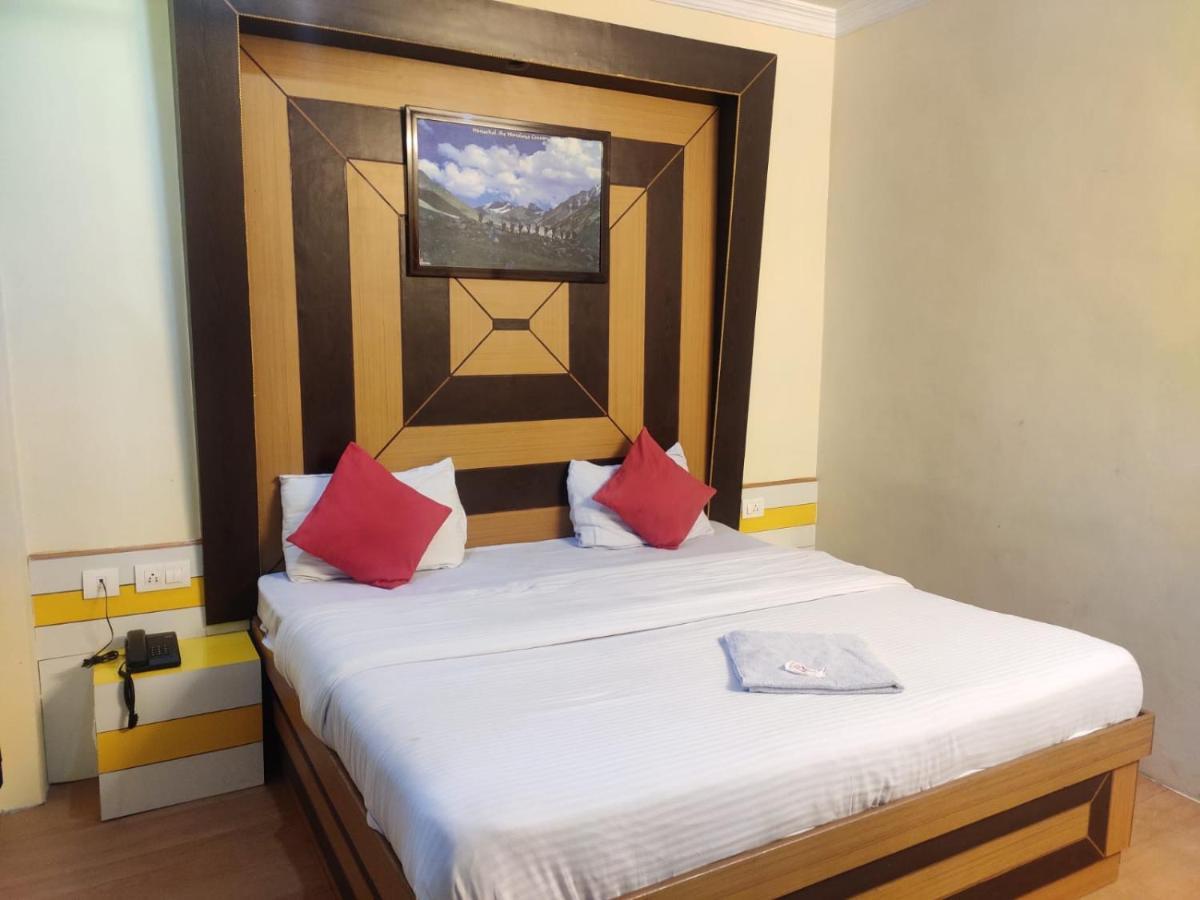 Hotel Amandeep Dharamshala Exterior foto
