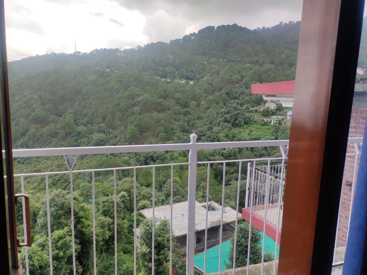 Hotel Amandeep Dharamshala Exterior foto