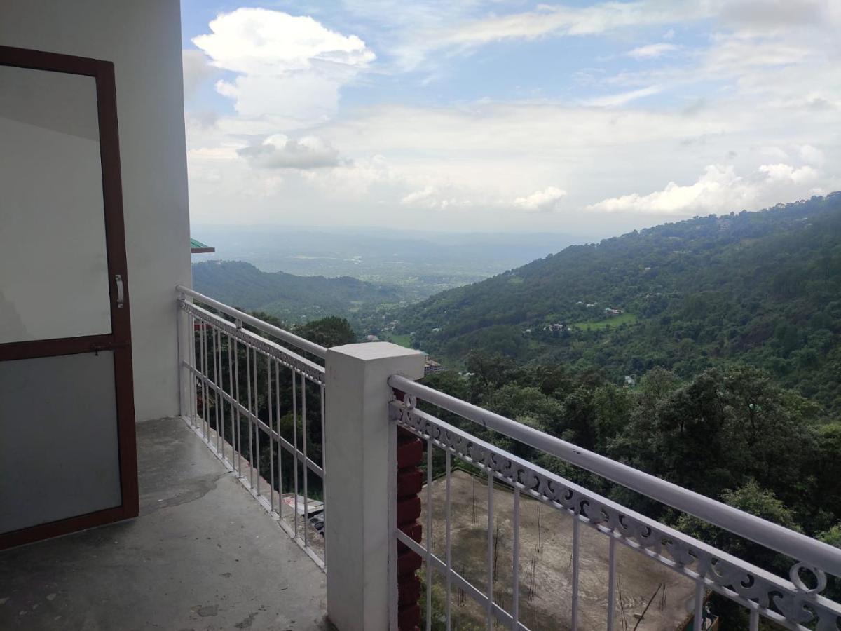 Hotel Amandeep Dharamshala Exterior foto